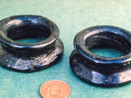 A unique pair of napkin rings