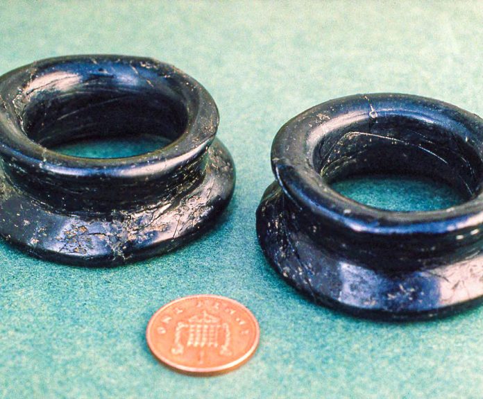 A unique pair of napkin rings